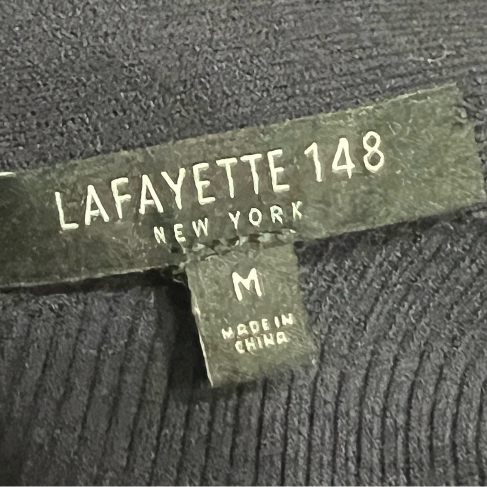 Lafayette 148 Black Ribbed V Neck Pullover Top Ladies Medium - Picture 10 of 10